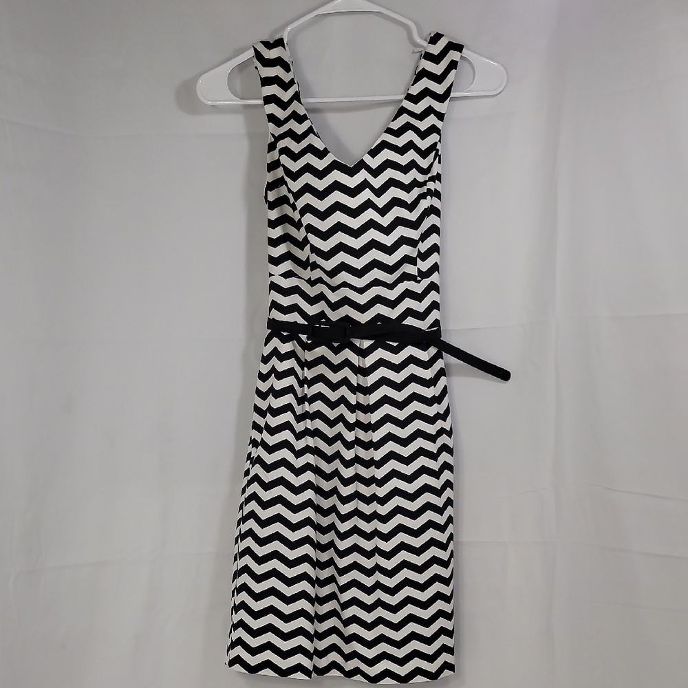 White House Black Market Black and White Sleeveless V-Neck Midi Dress